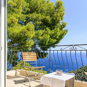 Appartement Sea View Between And Monaco - 1, Villefranche-sur-Mer